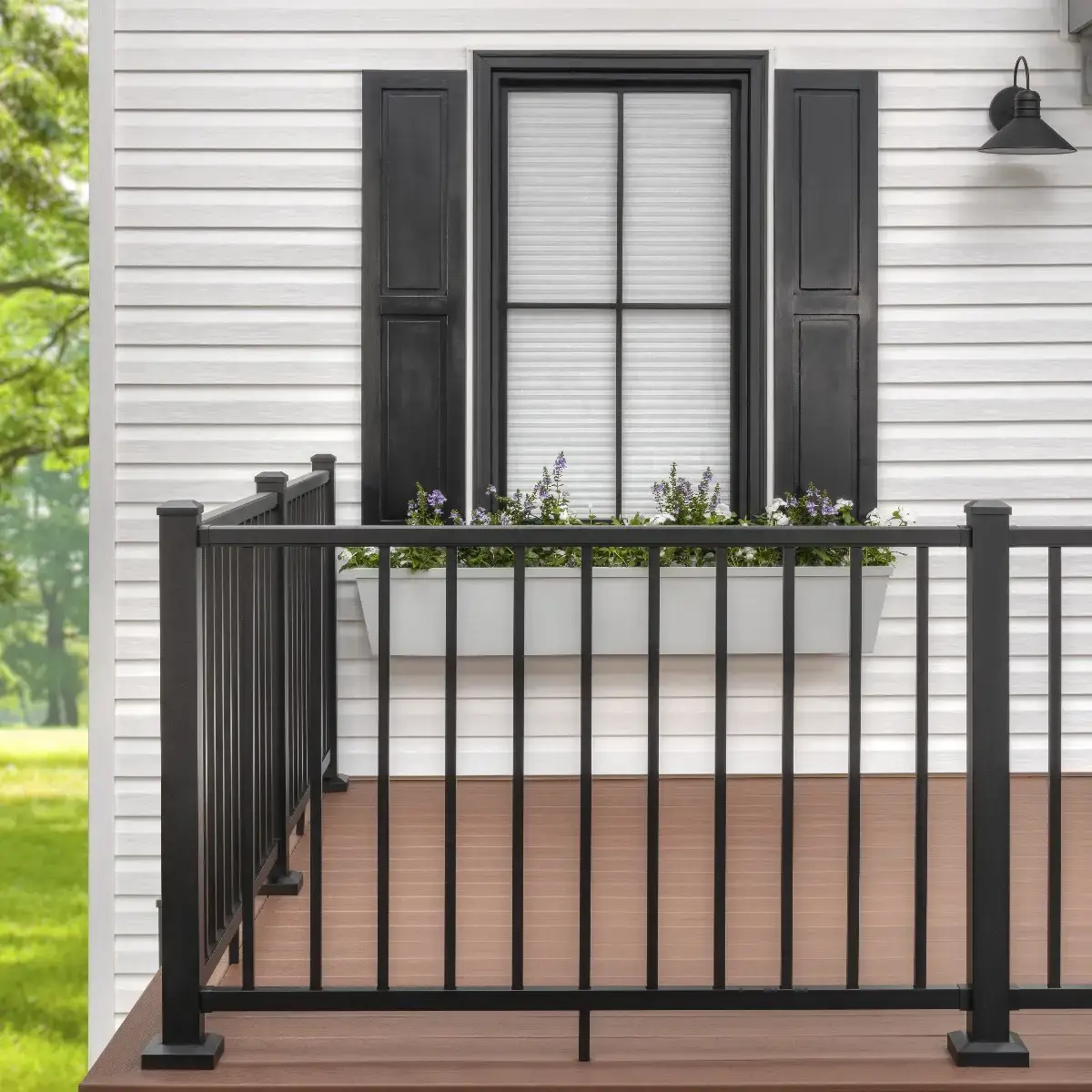 Trex Select® Aluminum Railing